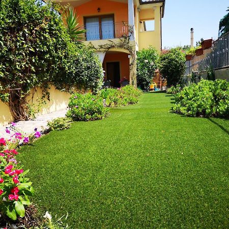 Вилла Casa Con Giardino Ольбия Экстерьер фото